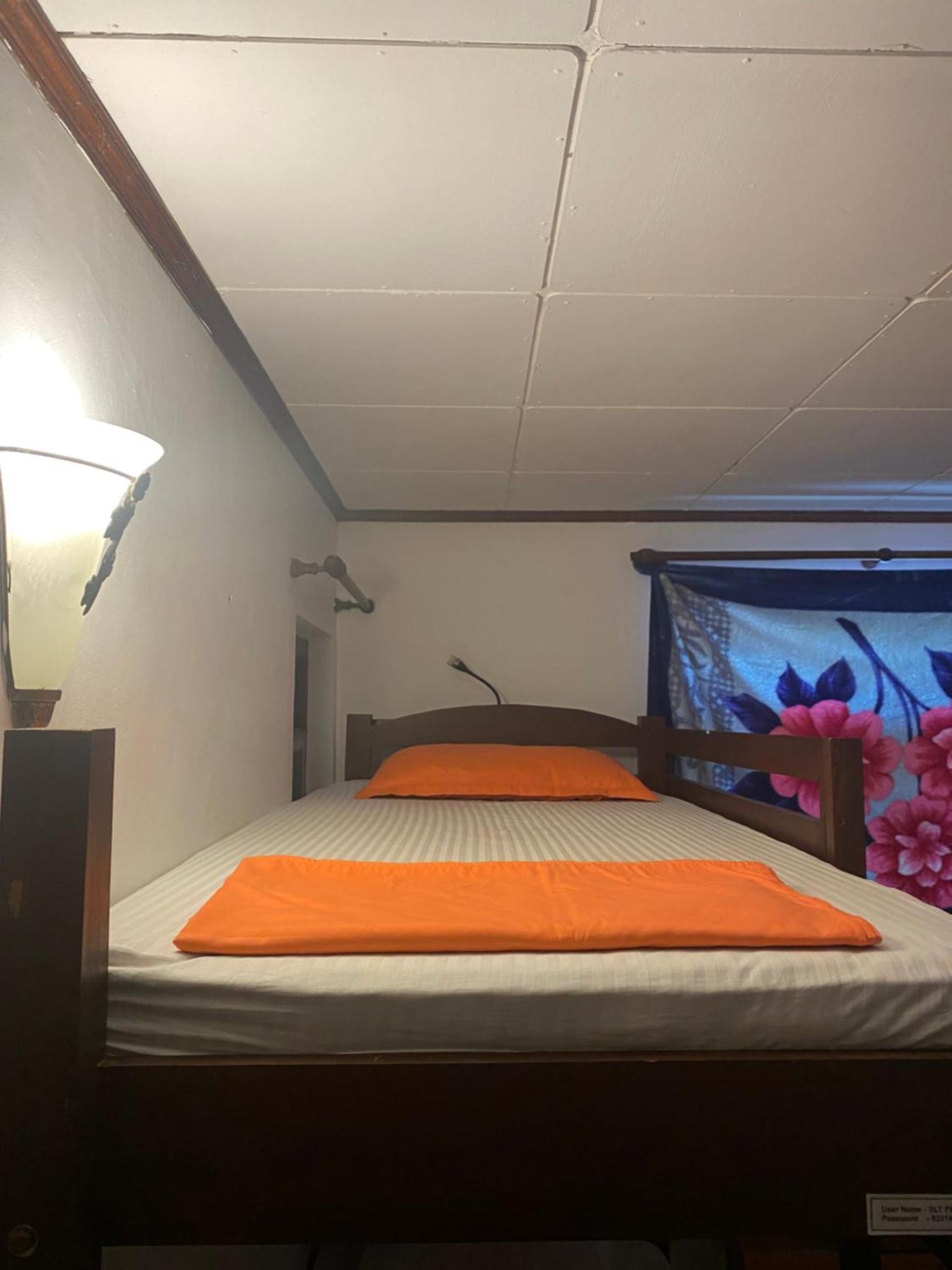 Sky Hostel 니곰보 외부 사진